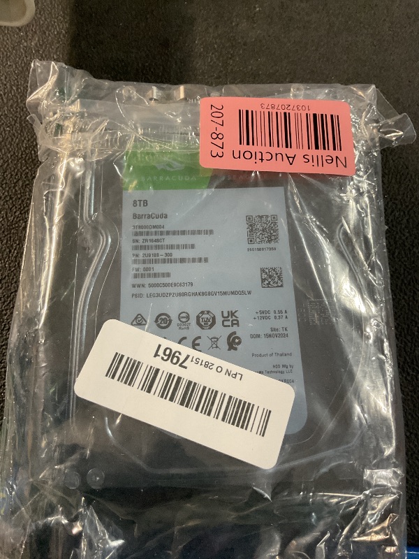 Photo 2 of ***(PARTS ONLY/ NON FUNCTIONAL/ NO RETURNS OR REFUNDS)***
Seagate BarraCuda 8TB Internal Hard Drive HDD – 3.5 Inch Sata 6 Gb/s 5400 RPM 256MB Cache for Computer Desktop PC (ST8000DMZ04/004)