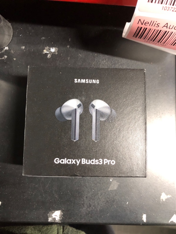 Photo 1 of **USED AND MISSING CHARGER**
SAMSUNG Galaxy Buds 3 Pro AI True Wireless Bluetooth Earbuds, Noise Cancelling, Sound Optimization, Real-Time Interpreter, Redesigned Comfort Fit, Silver [US Version, Amazon Exclusive 2Yr Warranty]