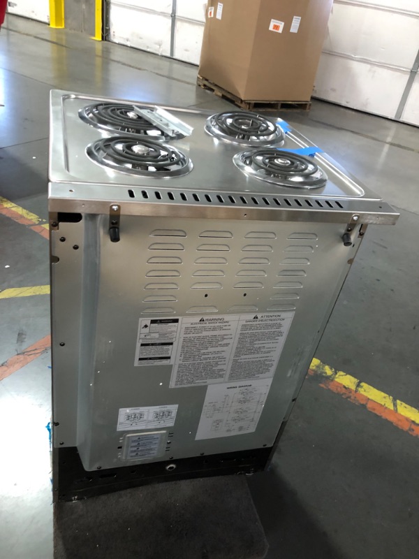 Photo 1 of ***TRUCK/TRAILER PICKUP ONLY - MAJOR DAMAGE - SEE COMMENTS***
Avanti ERU240P3S ERU240 24" Electric Range Oven with Framed Glass Door, in Stainless Steel