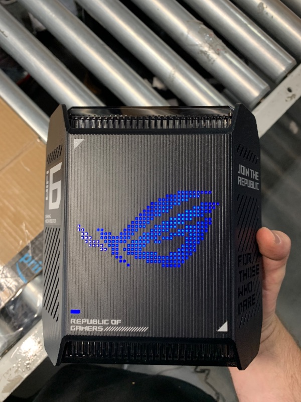 Photo 1 of (POWER TESTED) ASUS ROG Rapture GT6 (1PK) Tri-Band WiFi 6 Gaming Router, covers up to 2,900 sq ft, 2.5 Gbps port, triple-level game acceleration, UNII 4, lifetime internet security, Black