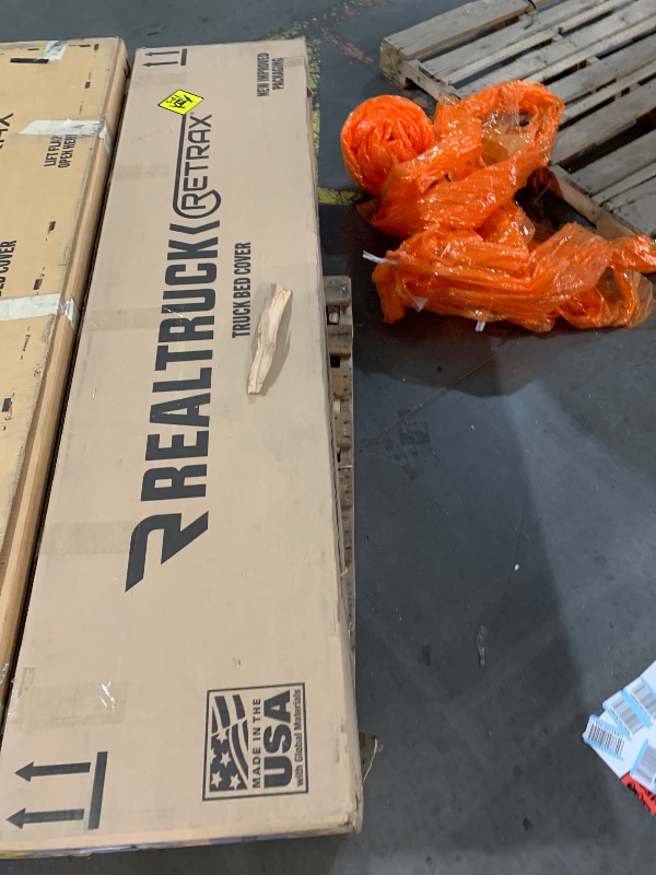 Photo 1 of ***** BOX 1 OF 2 PARTIAL SET - IMCOMPLETE SET *****  Retrax RetraxONE MX Retractable Truck Bed Tonneau Cover | 60481 | Fits 2019 - 2025 Chevy/GMC Silverado/Sierra, w/ MultiPro/Flex tailgate (w/o Carbon Pro bed) 5' 10" Bed (69.9")