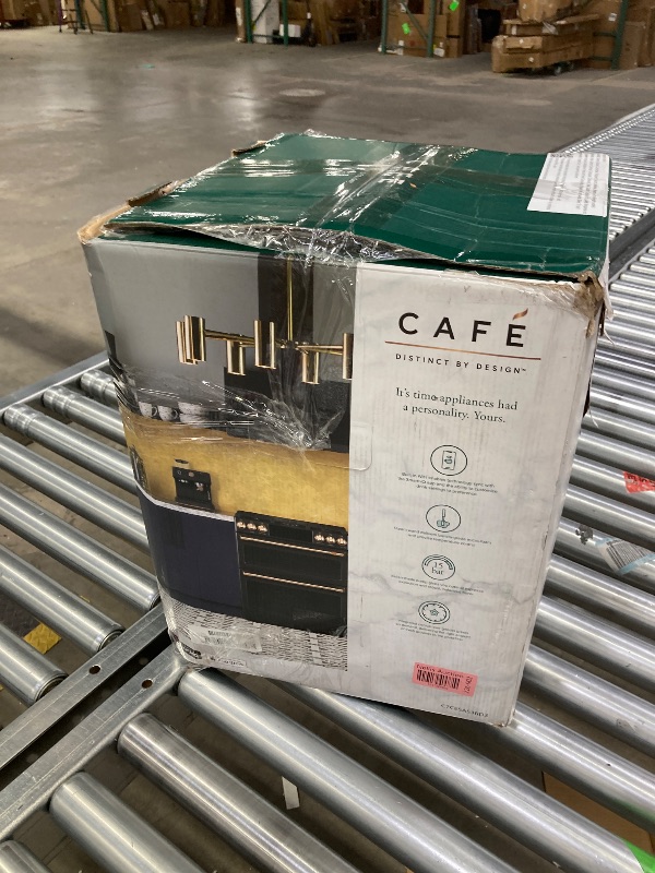 Photo 1 of Café™ BELLISSIMO Semi Automatic Espresso Machine + Frother