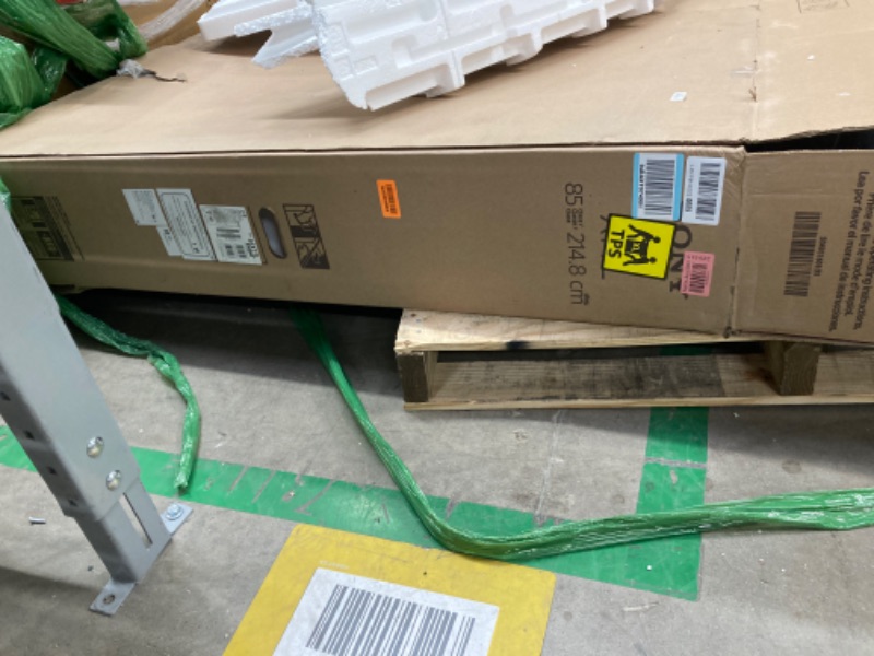 Photo 1 of 85" Class X77L LED 4K UHD Smart Google TV (2023)
***BROKEN, CRACKED SCREEN FOR PARTS ONLY***