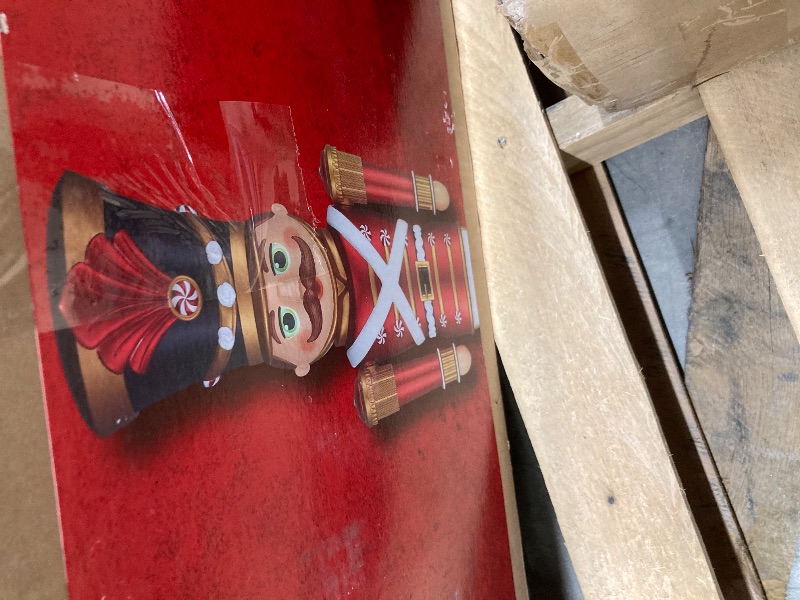 Photo 1 of 6
ft
LED
TECHNOLOGY
Candy
Soldier Nutcracker