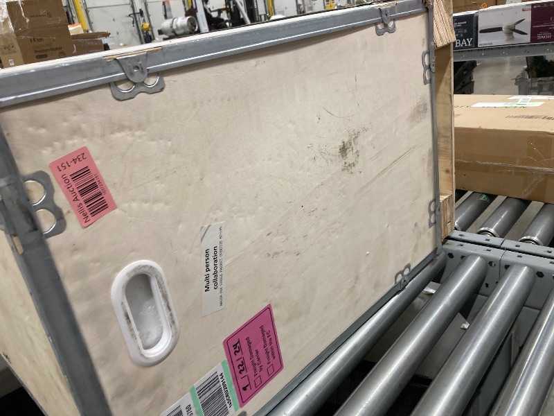 Photo 1 of ***PARTS ONLY, ITEM DOES NOT TURN ON***Souldou Commercial Slushy Machine,Can make alcoholic beverage, 4Lx2 Tank Margarita Maker,Frozen Drink Margarita Machine Smoothie Slushy Maker