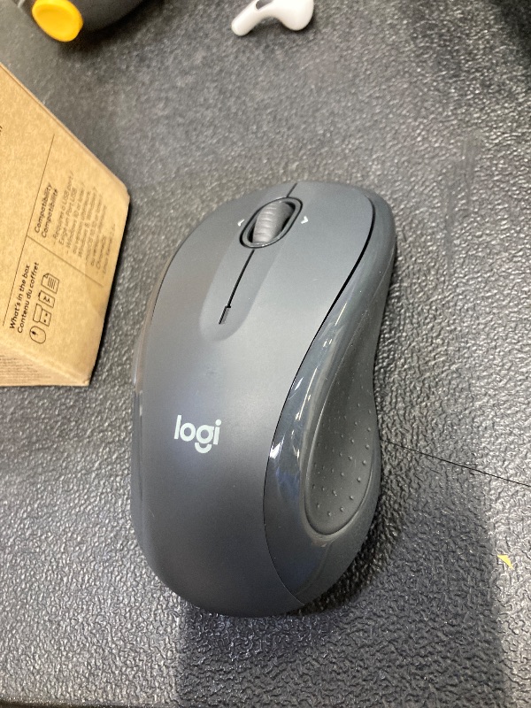 Photo 1 of Logitech M510 Wireless Computer Mouse for PC with USB Unifying Receiver - Graphite