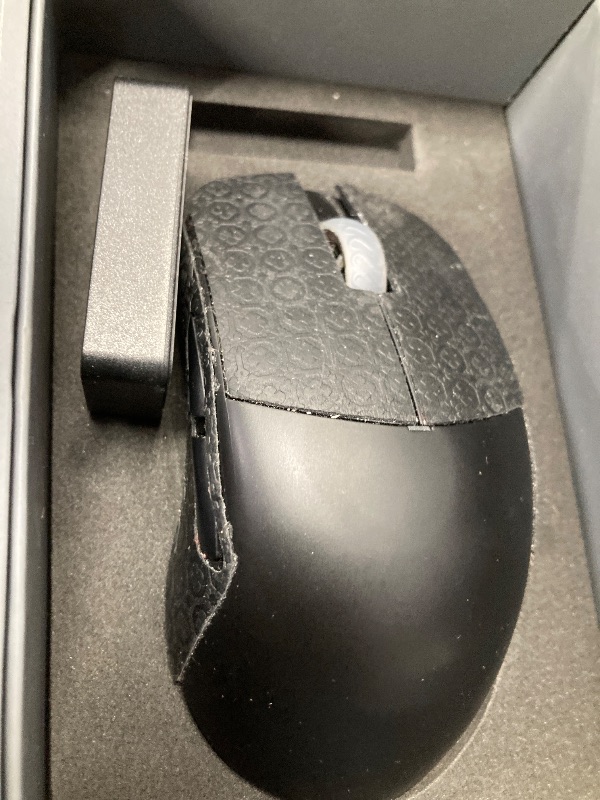 Photo 1 of Lamzu Atlantis Mini 4K Wireless Gaming Mouse, Ultra Lightweight 51g, 26000 DPI, Symmetrical, Mechanical Switch, Silver TTC Encoder, PAW3395 Sensor, MCU Nordic 52840-4k Dongle Included