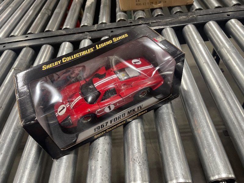 Photo 2 of Shelby Collectibles SC423 1967 Ford GT MK IV #1 Red LeMans Winner 24 Hours 1/18 Diecast Model Car