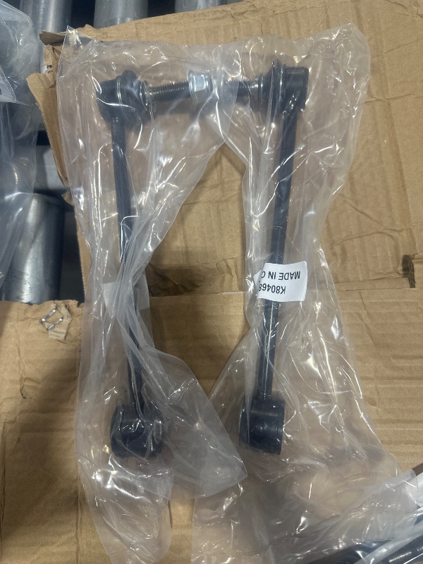 Photo 5 of Detroit Axle - Front 14pc Suspension Kit 2005-2010 Jeep Grand Cherokee Commander, 2 Struts 4 Lower & Upper Control Arms w/Ball Joints 4 Tie Rods 2 Sway Bars 2 Boots 2006 2007 2008 2009 Replacement