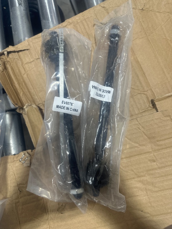 Photo 6 of Detroit Axle - Front 14pc Suspension Kit 2005-2010 Jeep Grand Cherokee Commander, 2 Struts 4 Lower & Upper Control Arms w/Ball Joints 4 Tie Rods 2 Sway Bars 2 Boots 2006 2007 2008 2009 Replacement