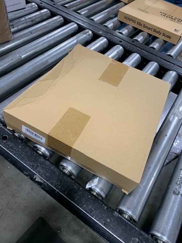 Photo 1 of Glimin 100 Pieces 14 Inch Assorted Big Plastic Snakes Bulk, Realistic Rain Forest Snakes Stretchy Fake Snake Toy Colorful Snake Party Favors for Halloween Garden Decoration Prank Toys Game Prizes