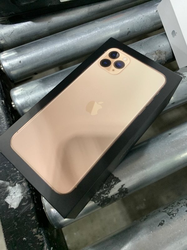 Photo 2 of Apple iPhone 11 Pro Max