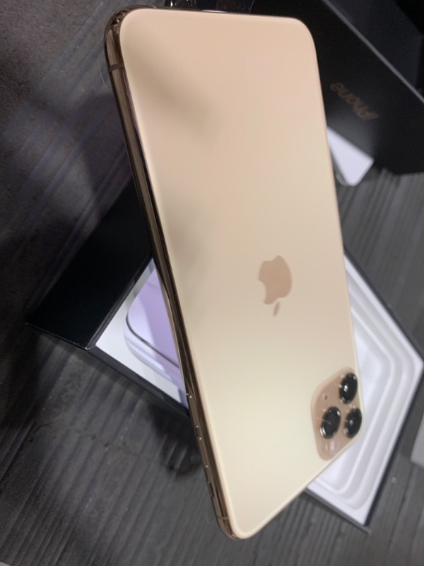 Photo 5 of Apple iPhone 11 Pro Max