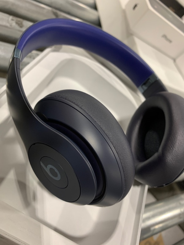 Photo 3 of Beats Studio Pro - Wireless Bluetooth Noise Cancelling Headphones - Personalized Spatial Audio, USB-C Lossless Audio, Apple & Android Compatibility, Up to 40 Hours Battery Life - Navy