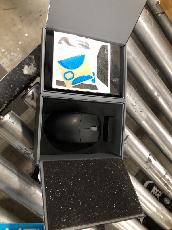 Photo 1 of Lamzu Atlantis Mini 4K Wireless Gaming Mouse, Ultra Lightweight 51g, 26000 DPI, Symmetrical, Mechanical Switch, Silver TTC Encoder, PAW3395 Sensor, MCU Nordic 52840-4k Dongle Included