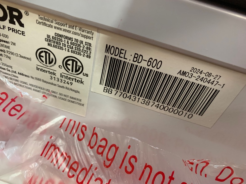 Photo 1 of VEVOR Chest Freezer, 19.8 Cu.ft / 561 L Large Deep Freezer with Split Top Double Locking Lids, Freestanding Commercial Chest Freezer & 4 Removable Baskets, 7-Level Adjustable Temp, LED Light, 6 Wheels