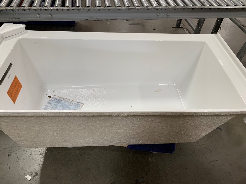Photo 1 of *** FINAL SALE *** Kohler UNDERSCOREB60X30 IA BATH, RH HEIGHT 22IN
