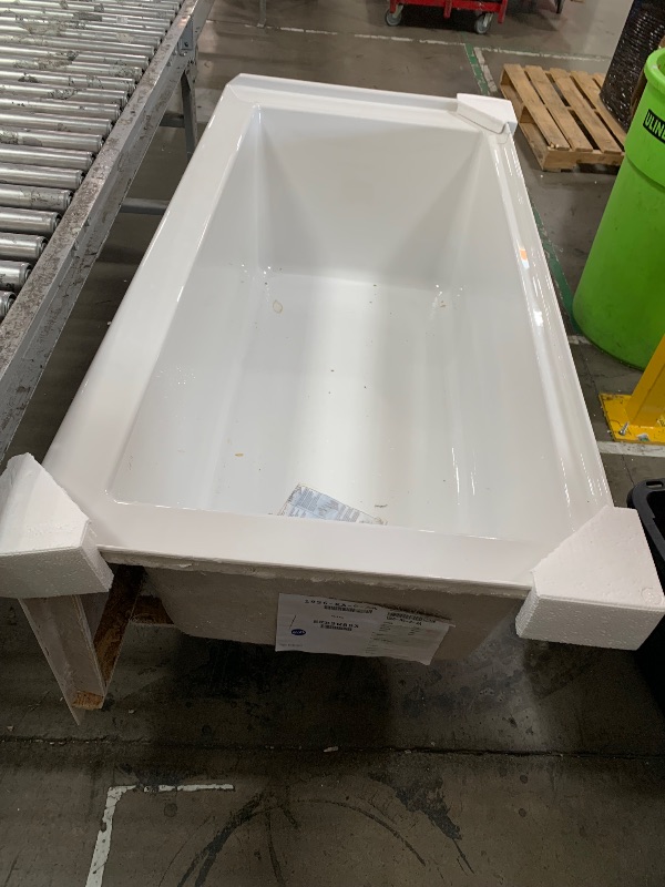 Photo 1 of *** FINAL SALE *** Kohler UNDERSCOREB60X30 IA BATH, RH HEIGHT 22IN