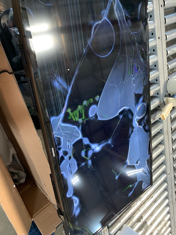 Photo 1 of *************SCREEN DESTROYED, NON-FUNCTIONAL****************

SAMSUNG 40-inch Class LED Smart FHD TV 1080P (UN40N5200AFXZA, 2019 Model), Black