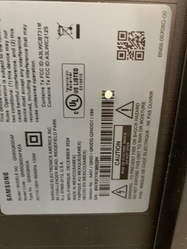 Photo 1 of **************NEW, BUT SOME MINOR SCRATCHES ON SCREEN; DOES NOT SEEM TO AFFECT SCREEN************

SAMSUNG 50-Inch Class QLED 4K Q60D Series Quantum HDR Smart TV w/Object Tracking Sound Lite, Motion Xcelerator, Slim Design, Gaming Hub, Alexa Built-in (QN5