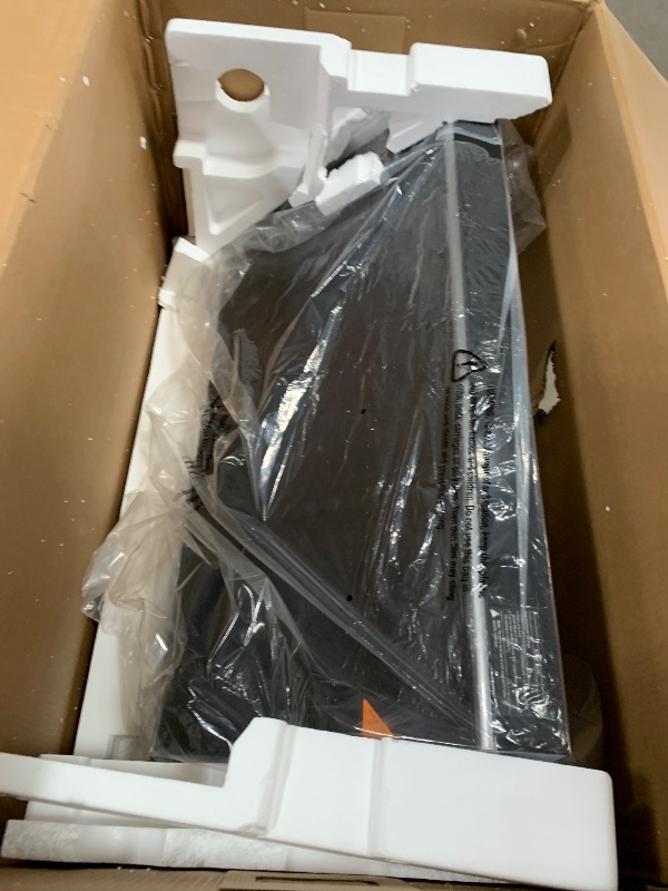 Photo 1 of ***************ITEM IS BLACK, NOT WHITE**************

FOTILE JQG9007-W 36" Under Cabinet or Wall Mount Kitchen Range Hood 1100 CFM 4 Speed Level with LED Lights, Fingerprint Resistance and Motion Control