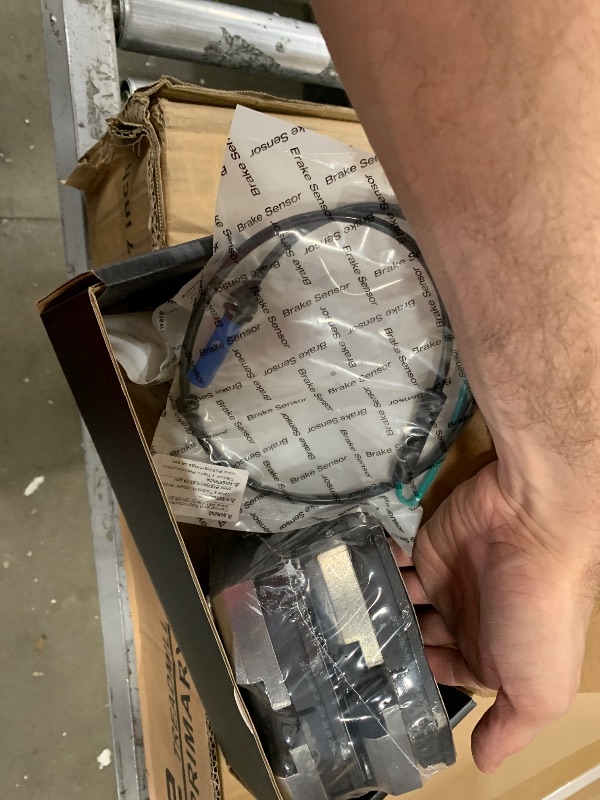 Photo 1 of ****************MISSING 2 PADS**************

Dynamic Friction Company 3000 Ceramic Brake Pads 1310-1867-00-Front Set