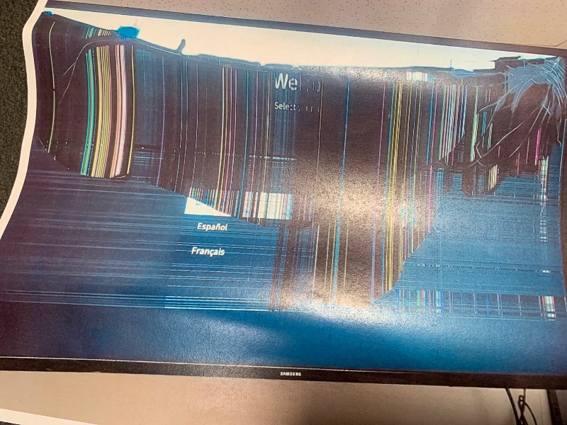Photo 1 of **************SCREEN BROKEN, NON-FUNCTIONAL******************

SAMSUNG 40-inch Class LED Smart FHD TV 1080P (UN40N5200AFXZA, 2019 Model), Black