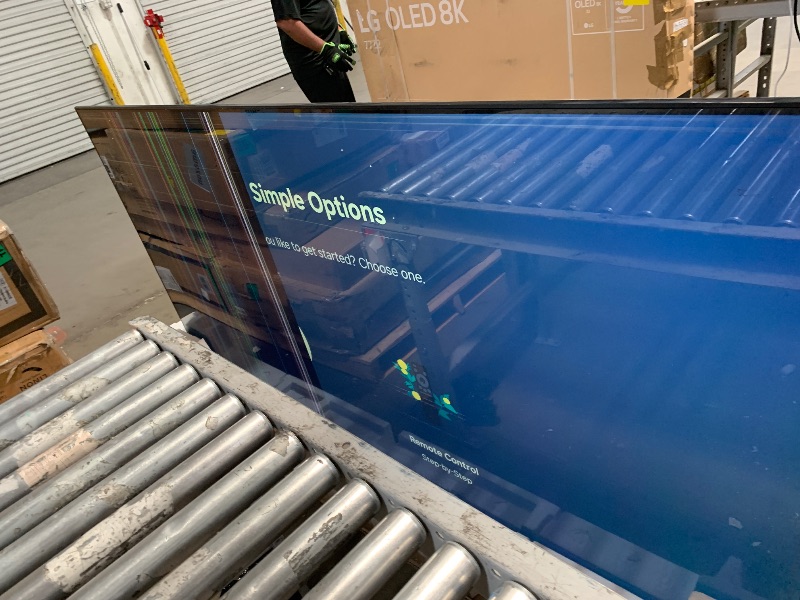 Photo 1 of ********************SCREEN DAMAGED***************

SAMSUNG 85-Inch Class 4K Crystal UHD DU8000 Series HDR Smart TV w/Object Tracking Sound Lite, Motion Xcelerator 120Hz, Ultra Slim Design, Gaming Hub, Alexa Built-in (UN85DU8000, 2024 Model)