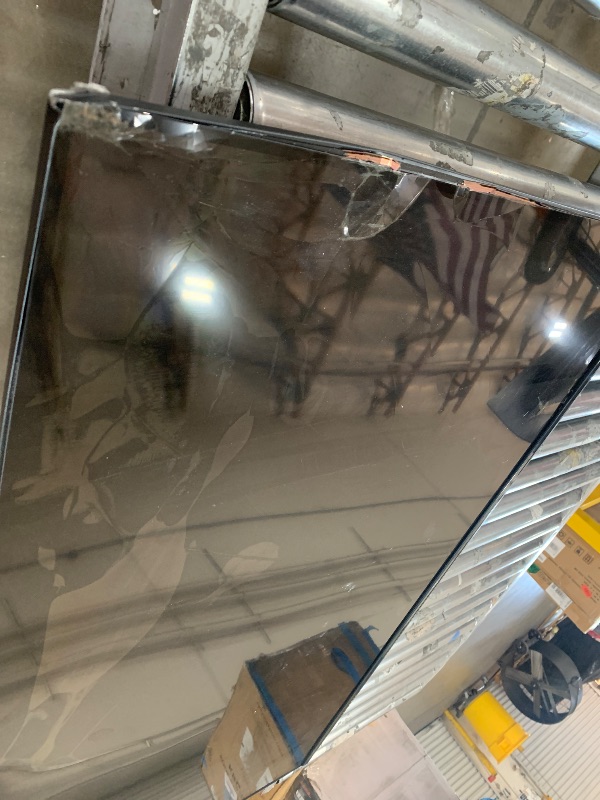 Photo 1 of ***************SCREEN SMASHED, NON-FUNCTIONAL******************

TCL 43-Inch Class S4 4K LED Smart TV with Roku TV (43S450R, 2023 Model), Dolby Vision, HDR, Dolby Atmos, Works with Alexa, Google Assistant and Apple HomeKit Compatibility, Streaming UHD Tel