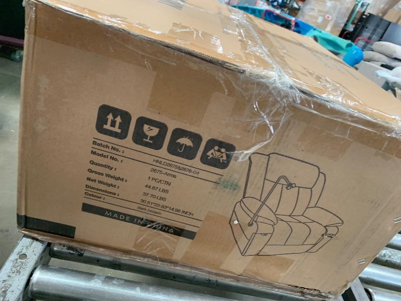 Photo 1 of ***************INCOMPLETE ITEM, THIS IS JUST 1 BOX OUT OF MULTIPLE*****************

Reclining Chair