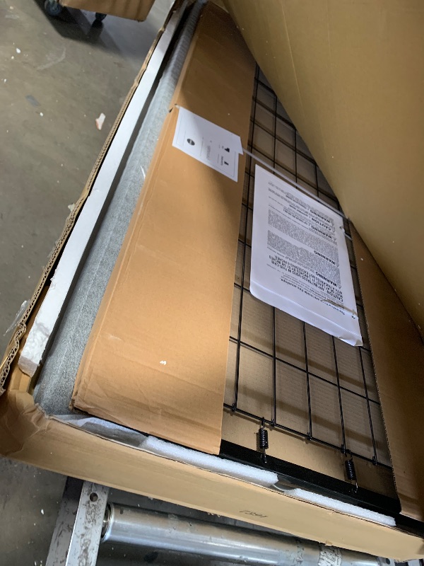 Photo 1 of ***PARTS ONLY***DaVinci Jenny Lind 3-in-1 Convertible Baby Crib - GREENGUARD Gold Certified Portable Crib - Convertible Crib to Toddler Bed and Daybed - 4 Adjustable Heights - Easy to Assemble White Wooden Crib