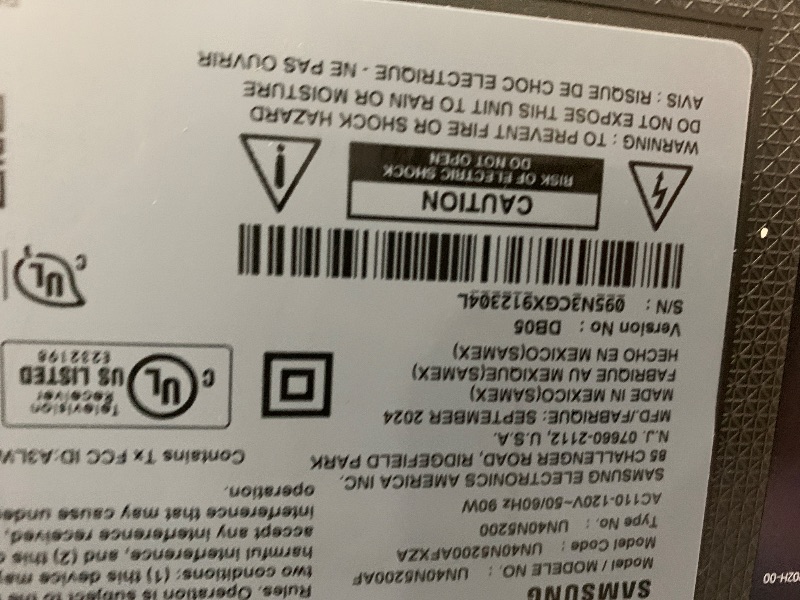 Photo 1 of **************MISSING REMOTE**********************

SAMSUNG 40-inch Class LED Smart FHD TV 1080P (UN40N5200AFXZA, 2019 Model), Black