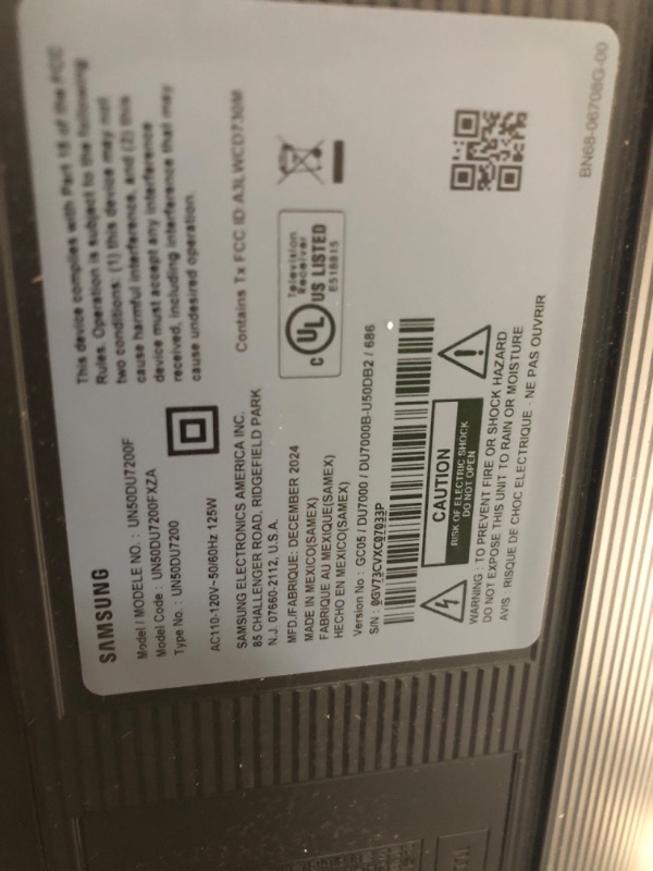 Photo 1 of ***************SCREEN IS DESTROYED, NON-FUNCTIONAL**************

SAMSUNG 50-Inch Class Crystal UHD 4K DU7200 Series HDR Smart TV w/Object Tracking Sound Lite, PurColor, Motion Xcelerator, Mega Contrast, Q-Symphony (UN50DU7200, 2024 Model)