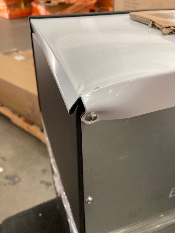 Photo 1 of 100LBS/200LBS/265LBS Freestanding Commercial Ice Maker Z5845A
