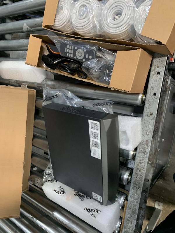 Photo 1 of Auto Tracking 4K 2-Way Audio PTZ PoE Outdoor Wired Security Cameras System Home Wired Cameras Video Surveillance ***ONLY 5 OUT OF 8 CAMARAS INCLUDED