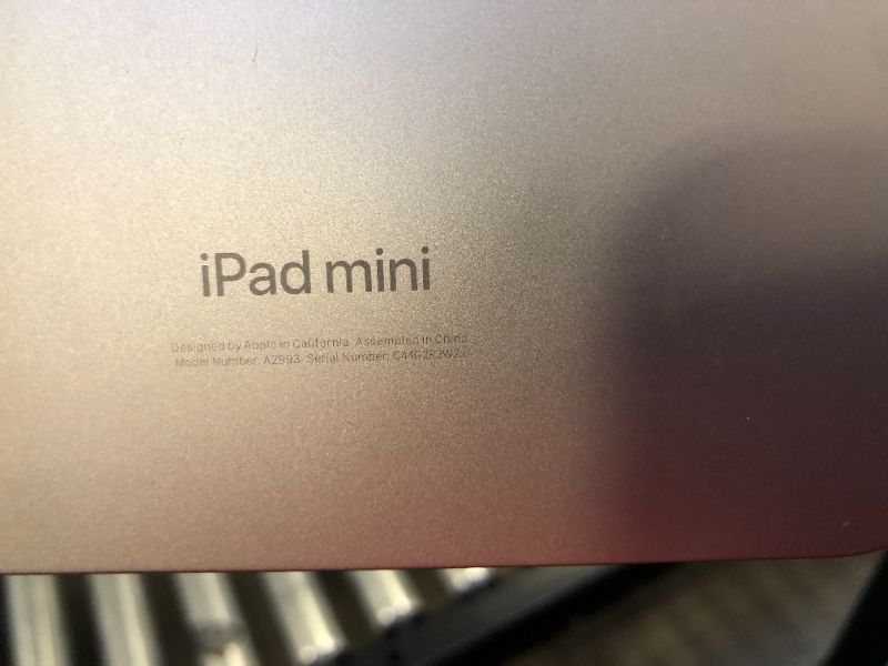 Photo 3 of Apple iPad Mini (A17 Pro): Apple Intelligence, 8.3-inch Liquid Retina Display, 128GB, Wi-Fi 6E, 12MP Front/12MP Back Camera, Touch ID, All-Day Battery Life — Starlight