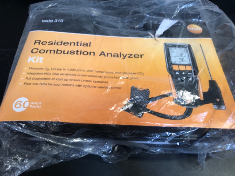 Photo 2 of testo 310 Combustion Analyzer Kit with Printer – Combustion analyzer measuring O2, Flue gas, and CO2 – Manometer for Heating Systems – Carbon Monoxide Meter