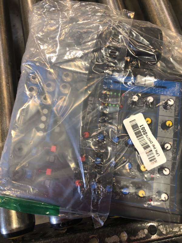 Photo 1 of Pyle Professional Audio Mixer Sound Board Console System - Interface 4 Channel Digital USB Bluetooth MP3 Computer Input 48V Phantom Power Stereo DJ Studio Streaming FX 16-Bit DSP processor - PMXU43BT