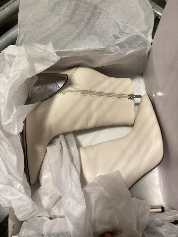 Photo 1 of ***USED***DIRTY***Nine West Women's Farrah Ankle Boot, Chic Cream, 9