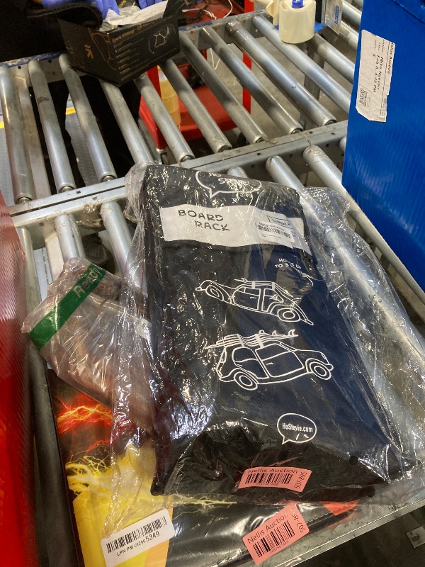 Photo 1 of Ho Stevie! Surfboard Car Roof Rack Padded System (Holds Up to 3 Boards) Fits Any Car, Silicone Buckle Covers Prevent Damage