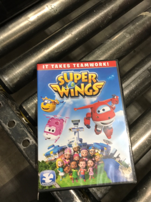 Photo 1 of Super Wings - It Takes Teamwork