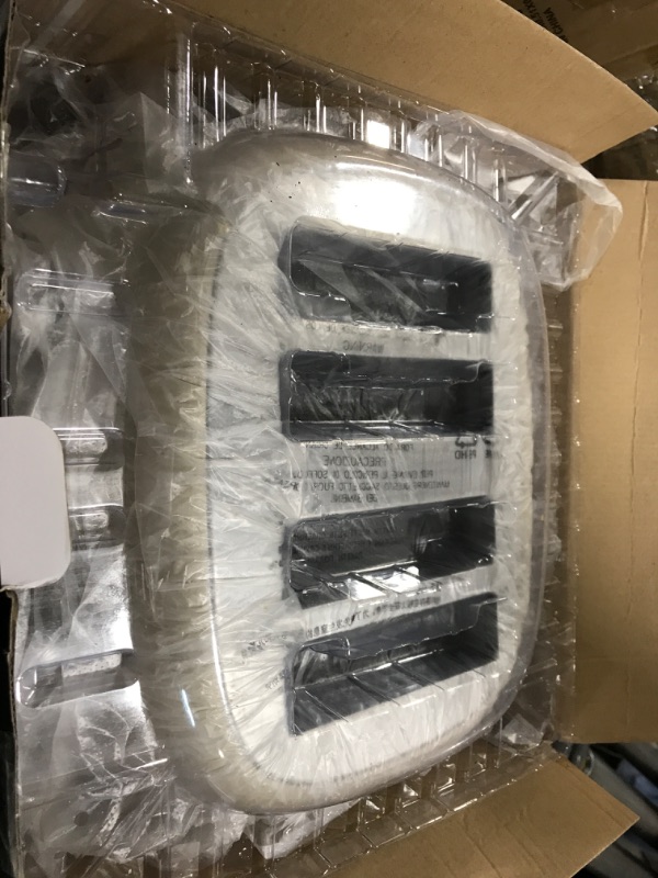 Photo 1 of 4 Slice Toaster Roter Mond Retro Stainless Steel with Bagel Defrost Cancel Function, 6 Browning Settings, Extre Wide Slot and Removable Crumb Tray, Cream, ST033