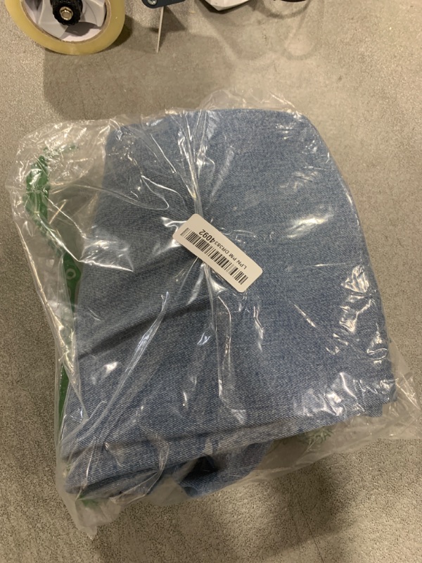 Photo 1 of Levi's Men's 550 Relaxed Fit Jeans (Also Available in Big & Tall), Clif-Stretch, 32W x 32L