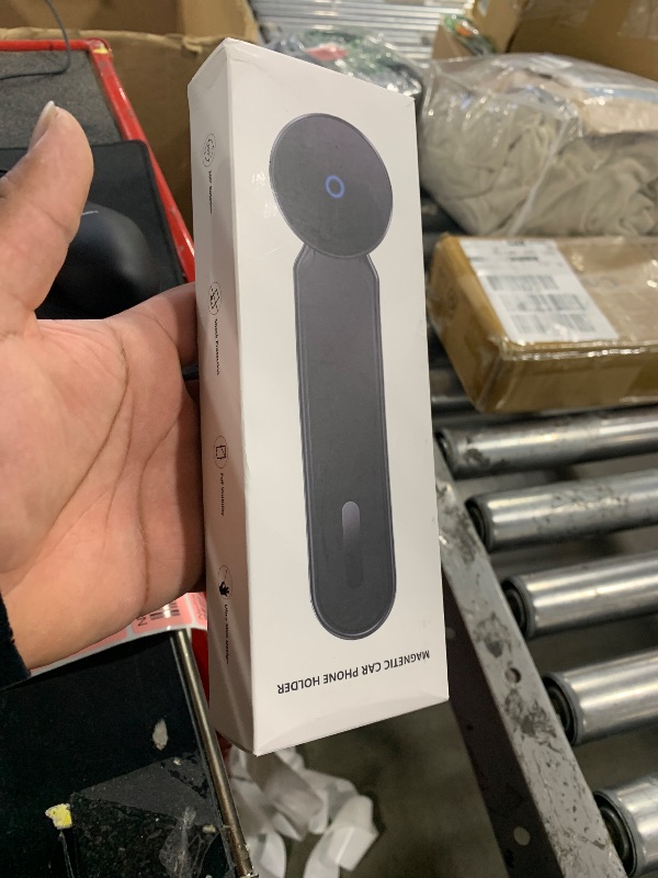 Photo 1 of This Hill for 15W Magnetic Car Mount Charger, Aluminum Alloy Material can be Folded Repeatedly, Magnetic Wireless Fast Charging for Car Dashboard/Windshield, Suitable for iPhone 16 15 14 13 12 Series