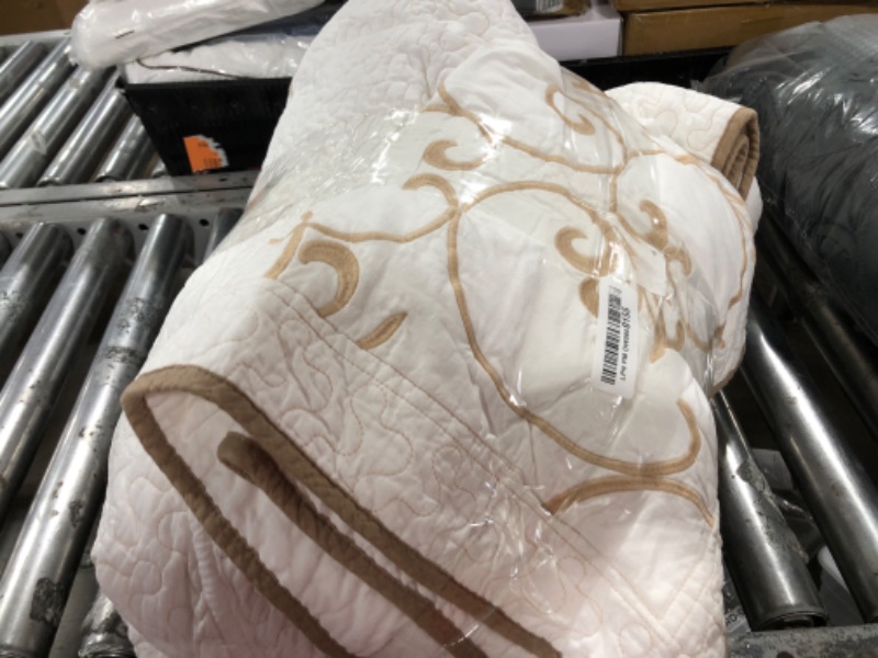 Photo 1 of QuiltEase Oversized Queen Bedspread - 120" Lx102 W - 100% Cotton Lightweight Embroidery Coverlet Set - Reversible Extra Wide Quilt - 3 Piece - Beige/White