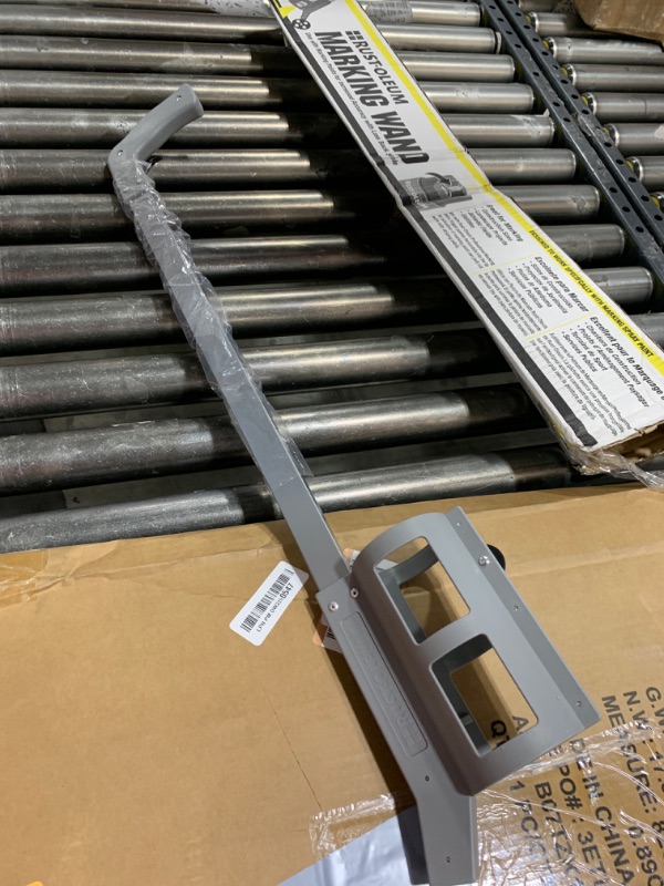 Photo 1 of Rust-Oleum 2393000 Industrial Choice Marking Wand, 30.7" x 5" x 3.4", Satin Gray