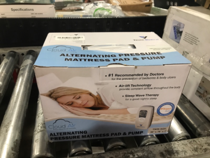 Photo 1 of Vaunn Medical Cloud Air Whisper Quiet Alternating Air Pressure Mattress Topper with Pump Twin Size 36" x 78" x 3"