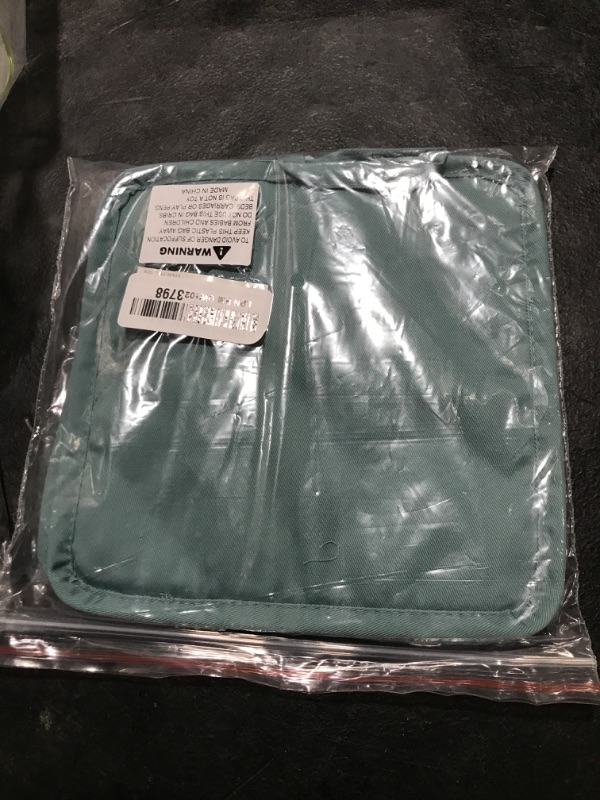 Photo 1 of PIQUEBAR Pot Holders Heat Resistant 450? Oven Hot Pads Anti-Slip Silicone Potholder with Cotton Pockets, Multipurpose Trivets for Kitchen Cooking, Baking 2 Pack (Blue Green)