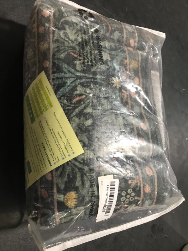 Photo 1 of Dark Green Floral Living Room Rug 5x7 Area Rug - Vintage Forest Washable Mat for Dining Room, Bedroom, Low Pile Non Slip Stain Resistance Distressed Retro Indoor Boho Carpet (5x7 Dark Green)