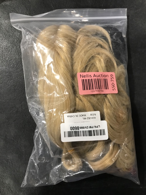 Photo 1 of PATTNIUM Kids Blonde Wig Child Wig Long Wavy Wig for Kids Heat Resistant Synthetic Hair Wig Girls Cosplay Costume Wig (Blonde)
